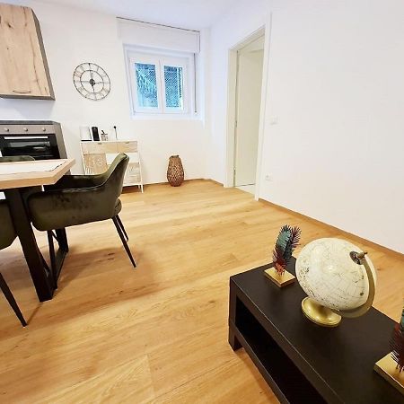 Apartment Palermo - Very Cosy, Calm And Close To The City Centre Bolzano Exterior foto